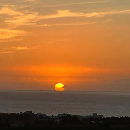 Daire Tenerife Holidays *